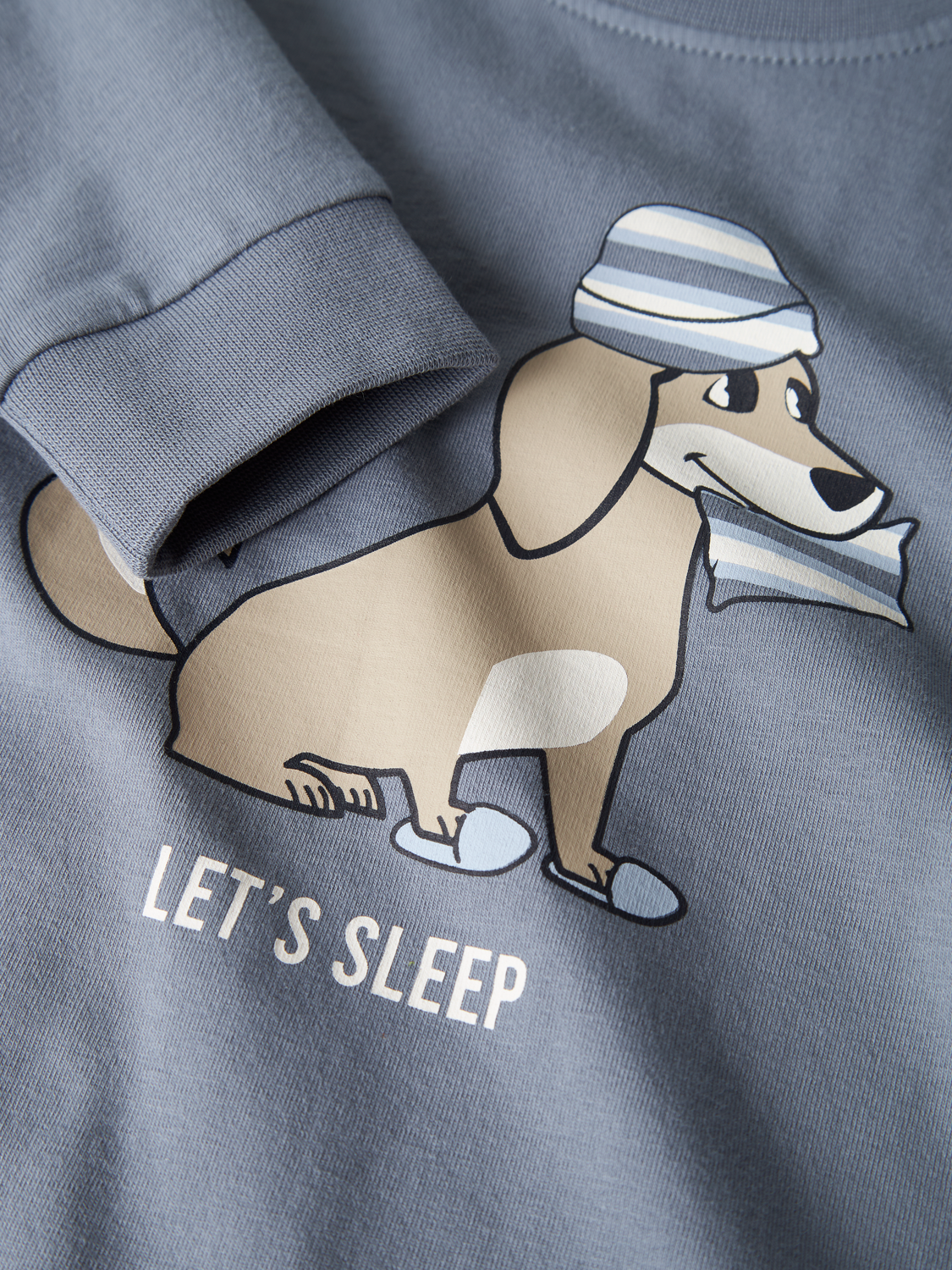 model_shot-front_full